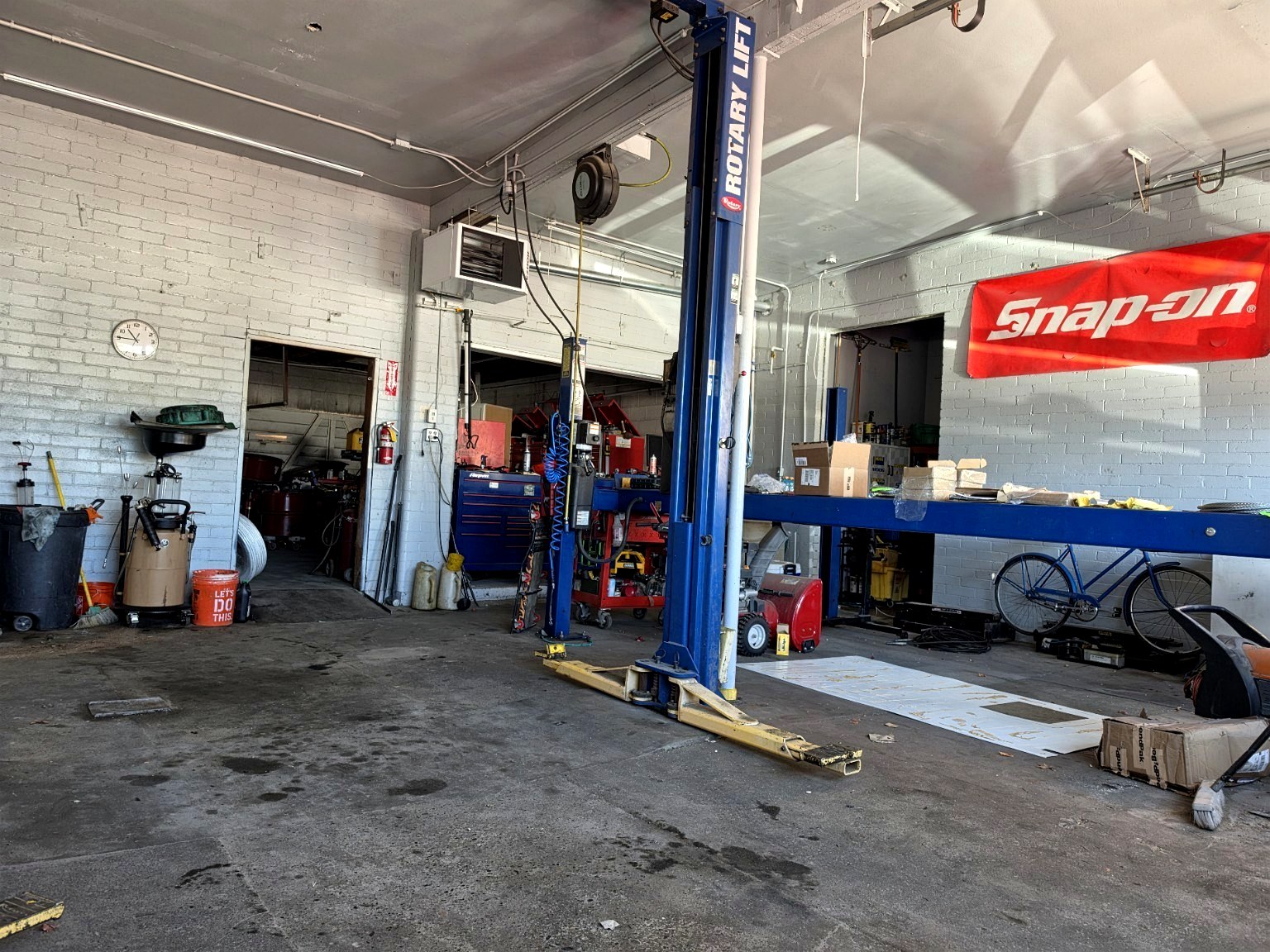 Steve's Main Street Automotive shop